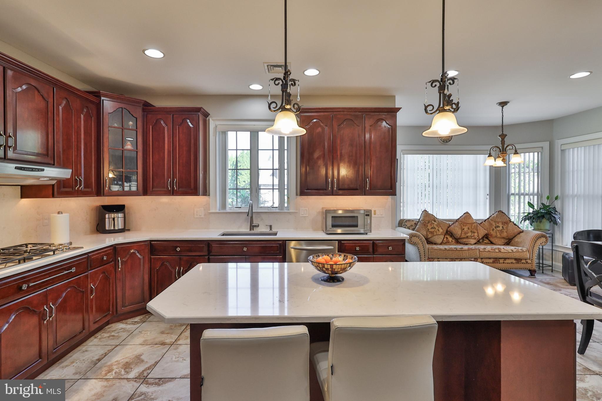 SPRINGWOOD HILLS - Residential