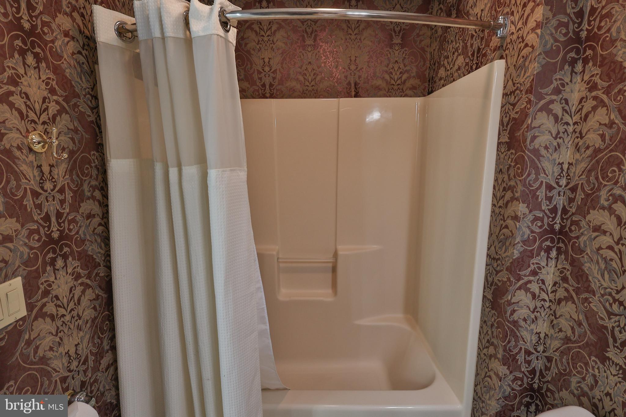 SPRINGWOOD HILLS - Residential