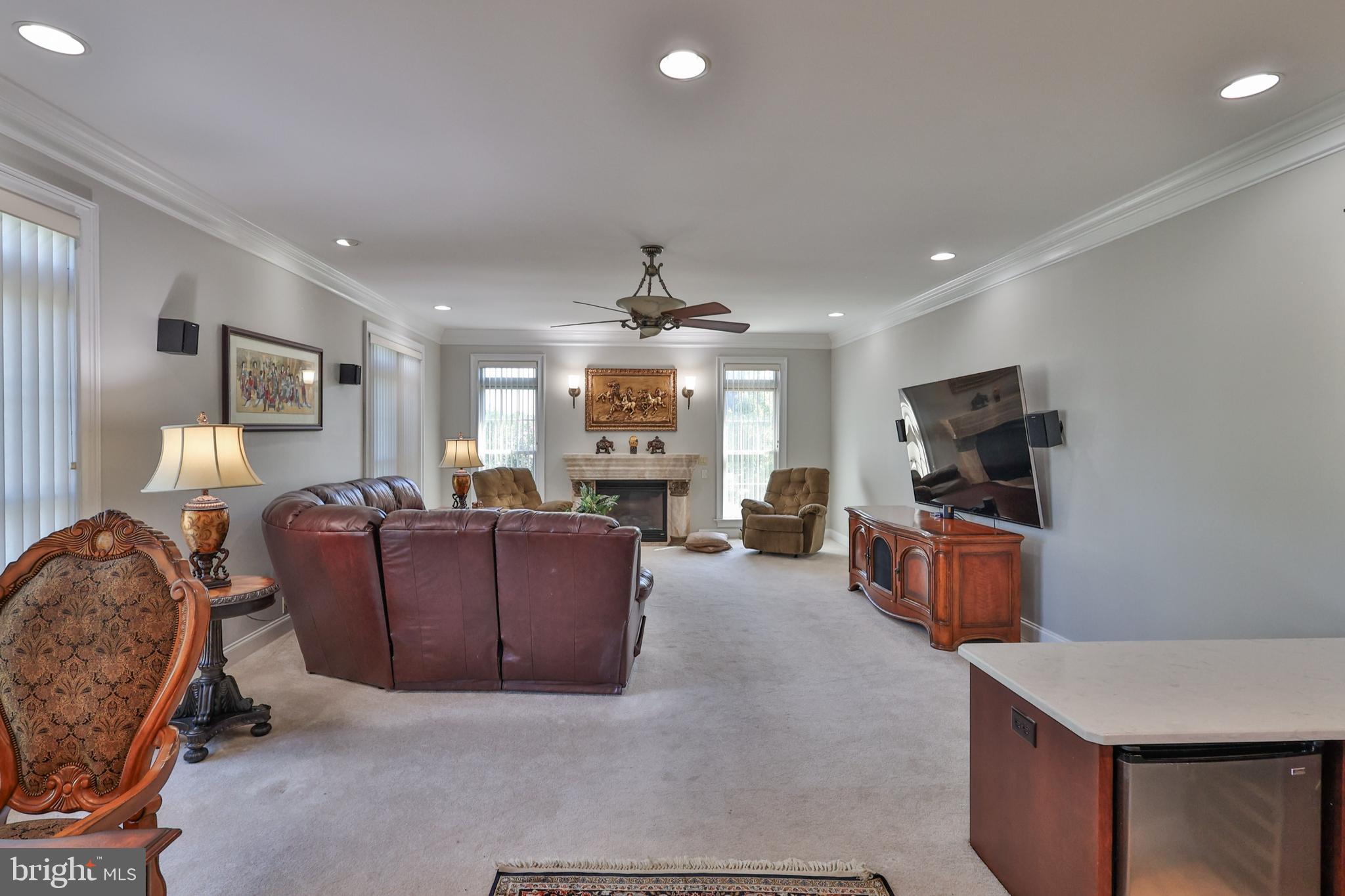 SPRINGWOOD HILLS - Residential