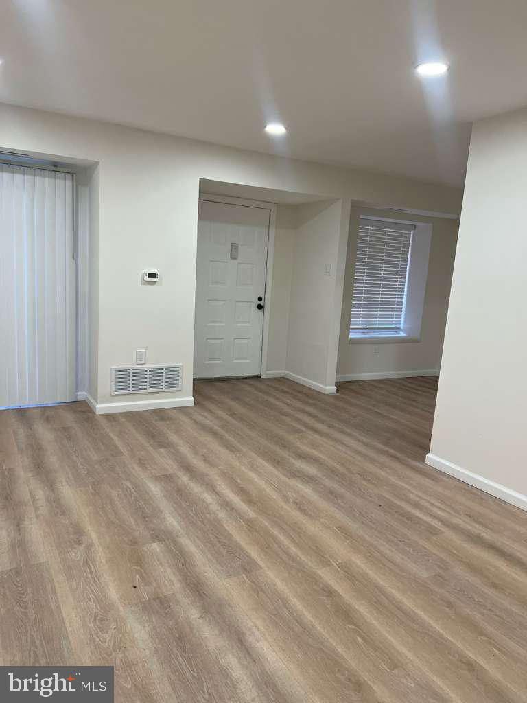 1403 TIMBER CREEK RD 1403