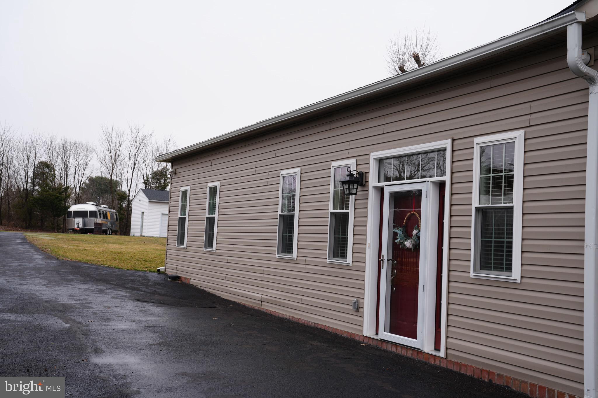 POTOMAC FARMS - Residential Lease