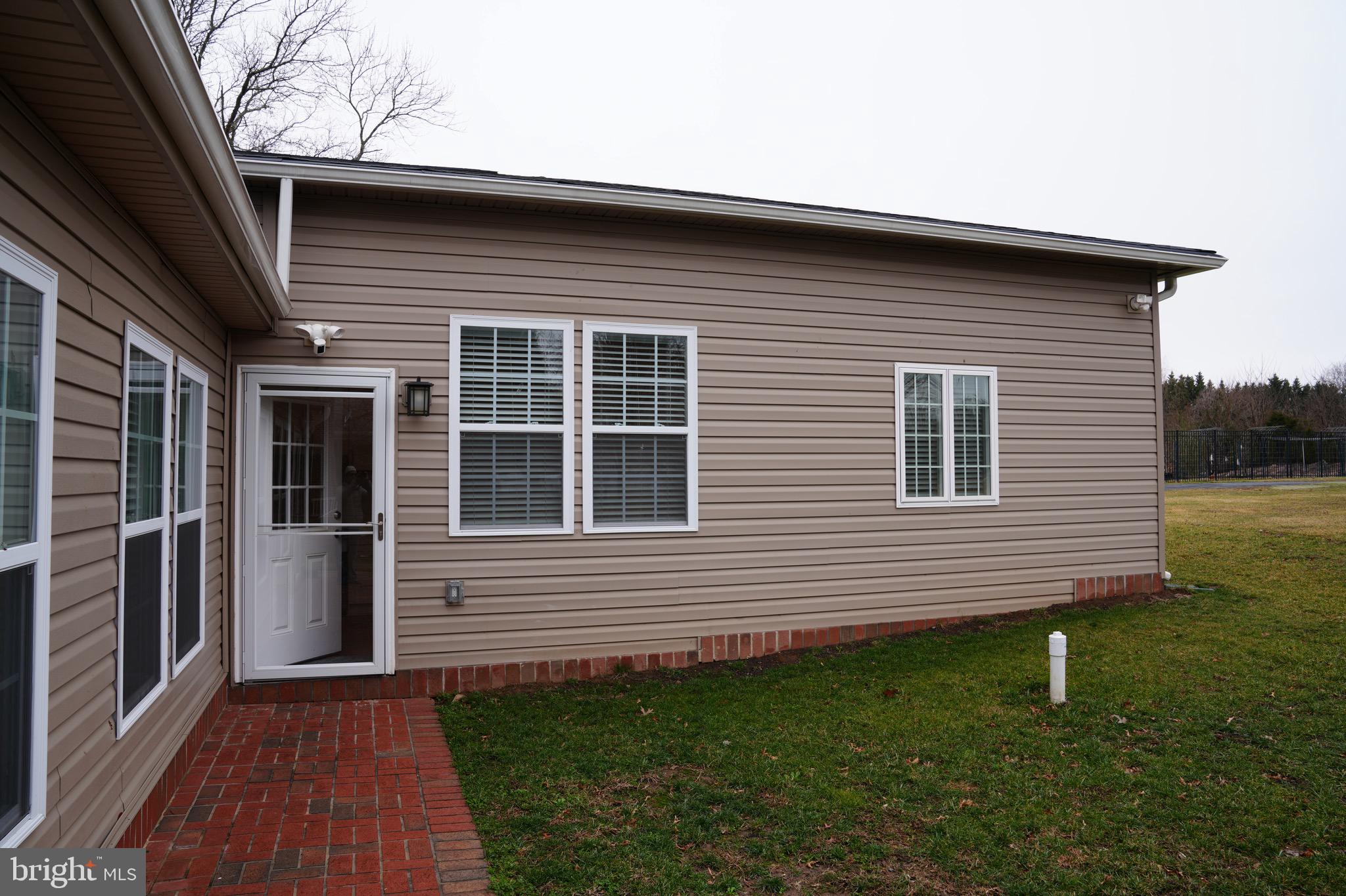 POTOMAC FARMS - Residential Lease