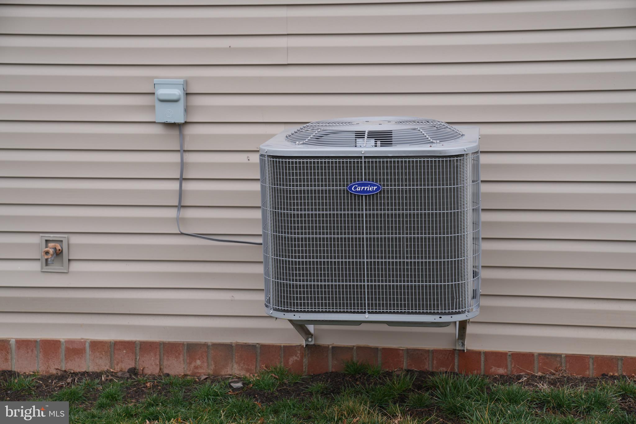 POTOMAC FARMS - Residential Lease