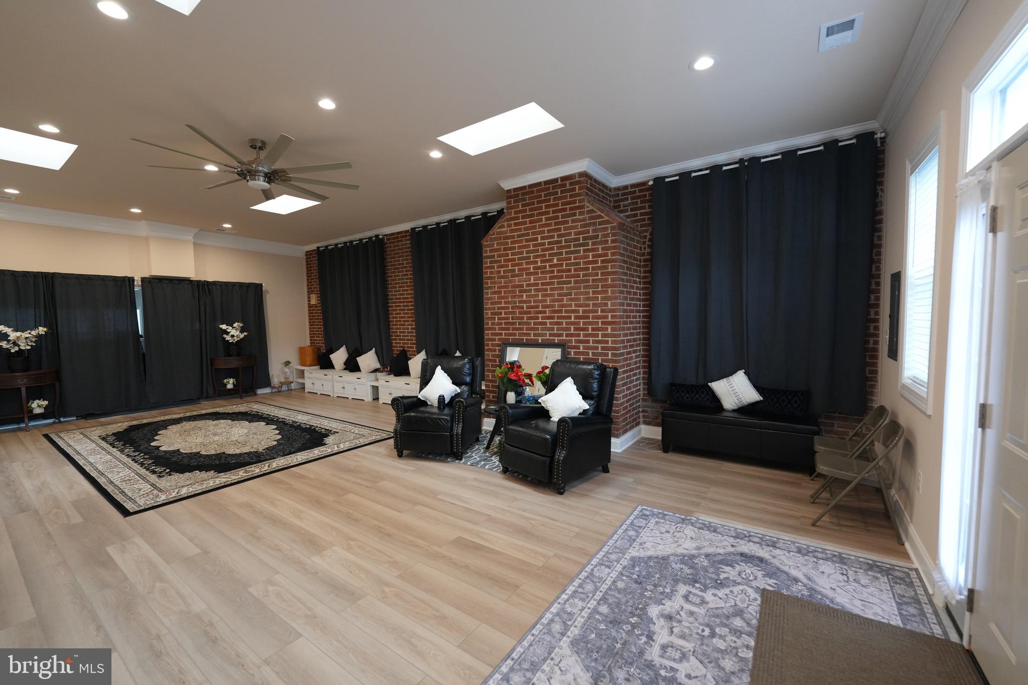 POTOMAC FARMS - Residential Lease