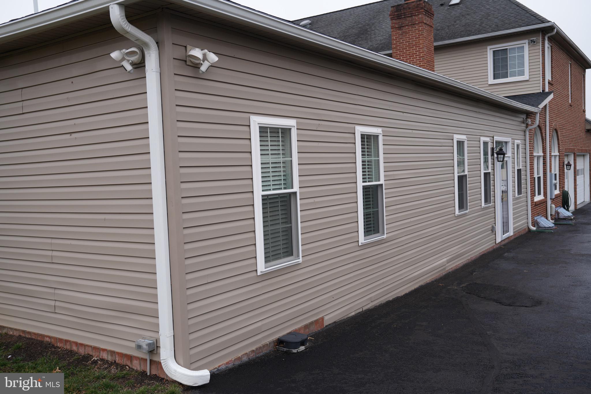 POTOMAC FARMS - Residential Lease