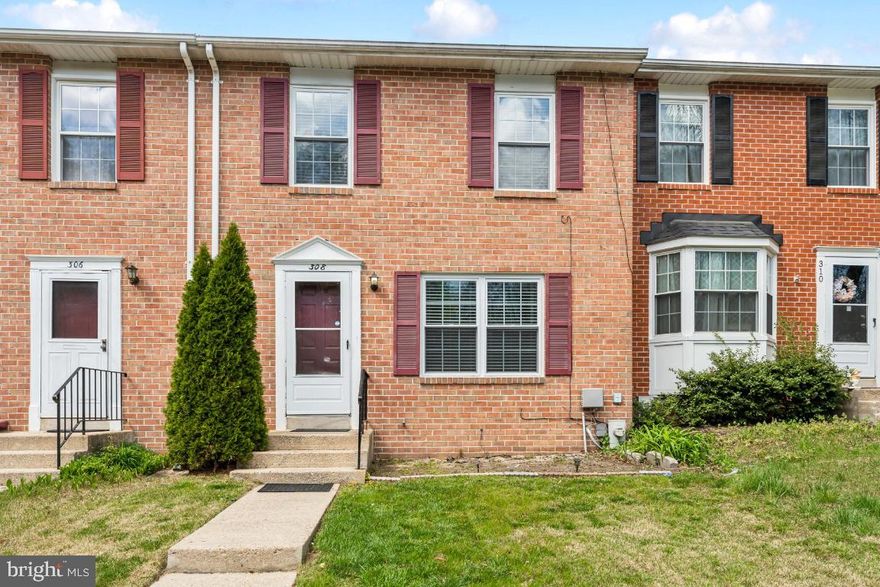 308 Rambling Ridge Ct, Pasadena, MD 21122.  Fully updated. This townhouse was built in 1987 and has 3 bedrooms, 2 full bathrooms. It sits on a 2,000 square foot lot and has a finished basement.