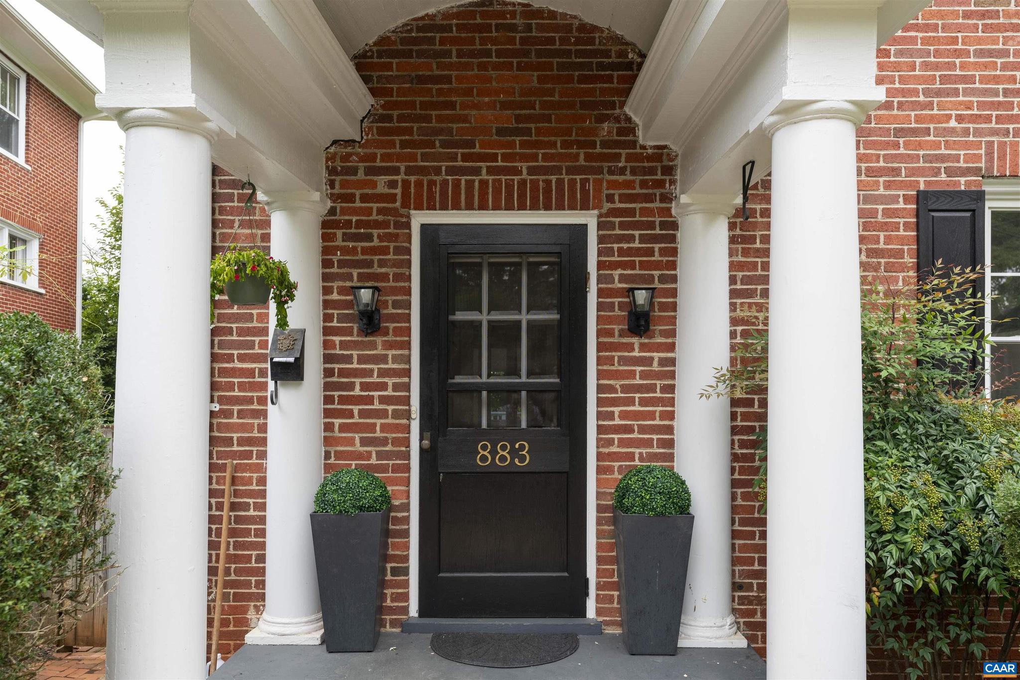 883 LOCUST AVE