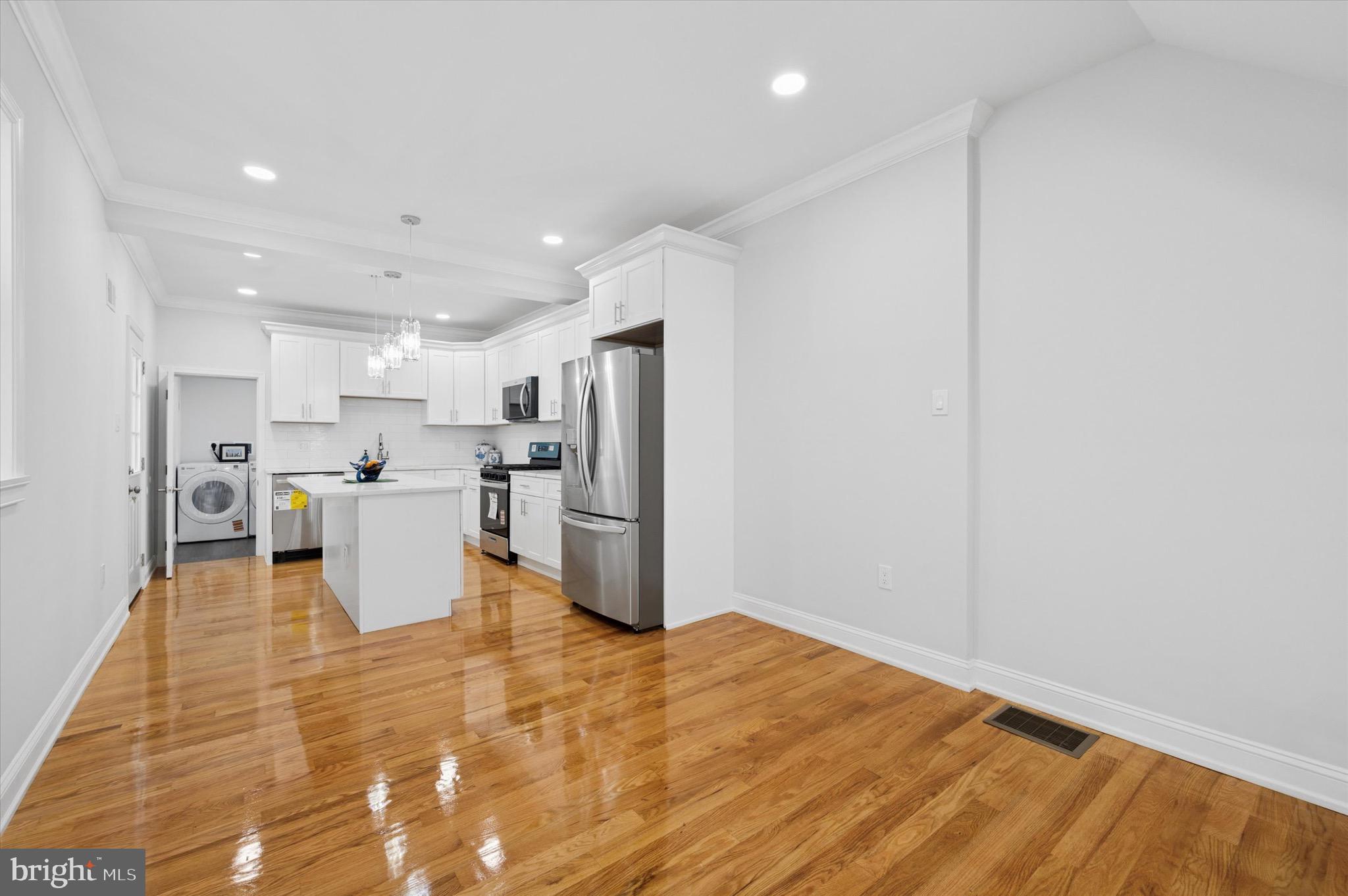 POINT BREEZE - Residential