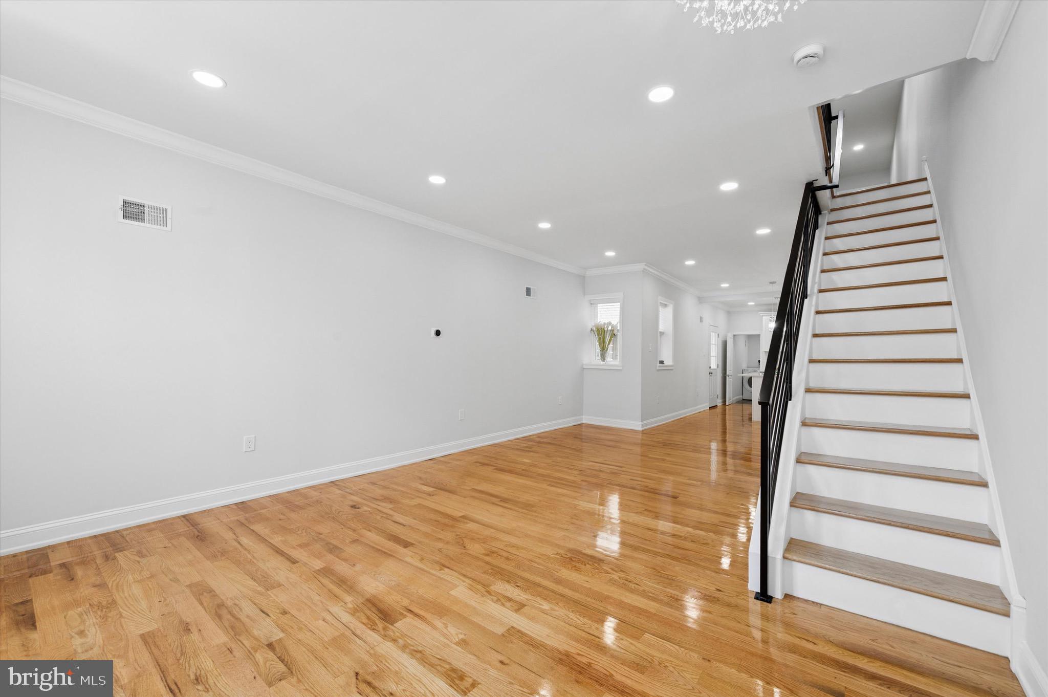 POINT BREEZE - Residential