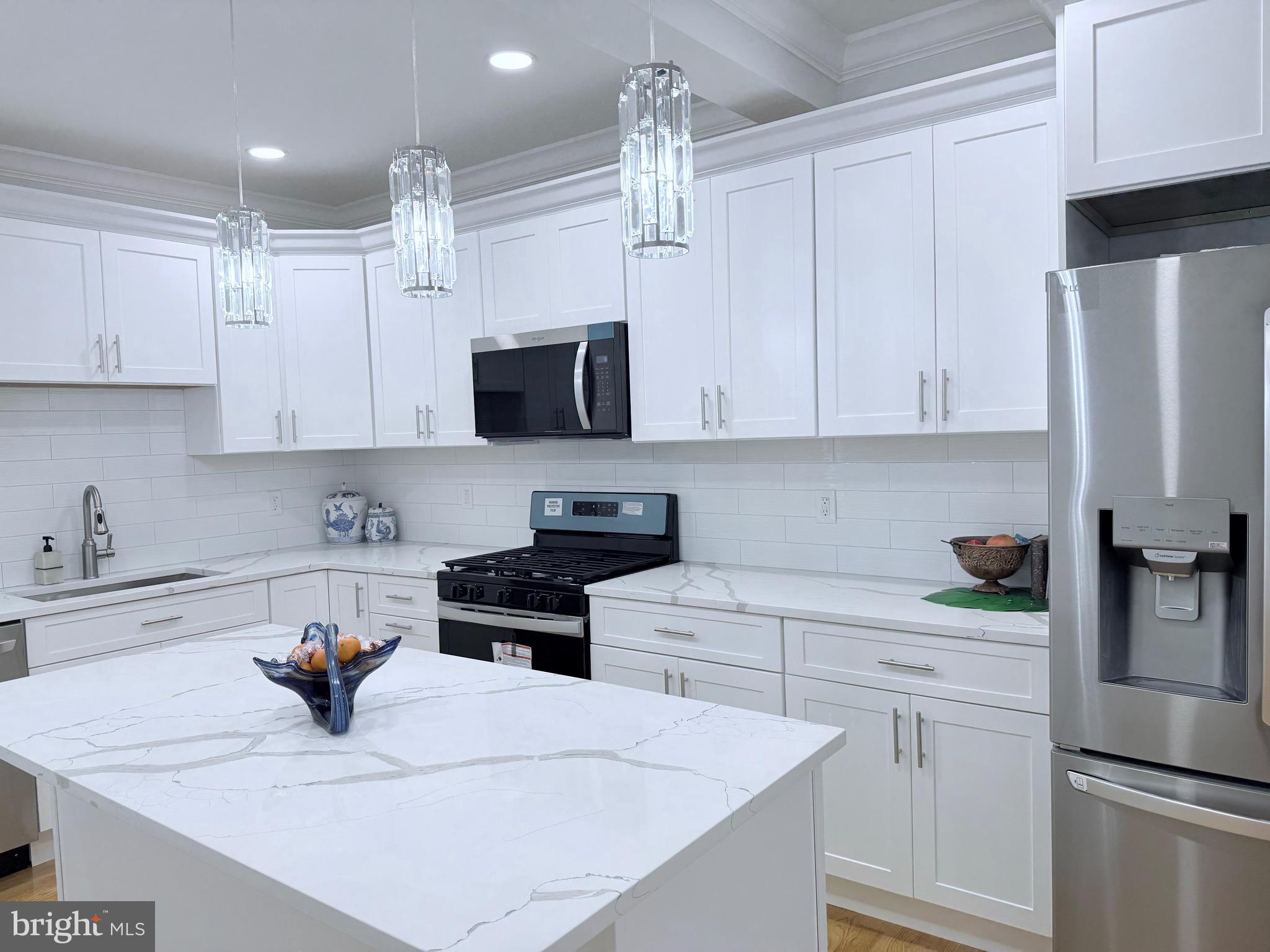 POINT BREEZE - Residential