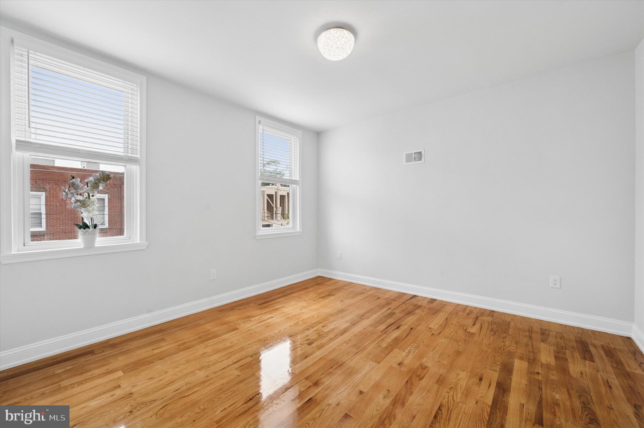 POINT BREEZE - Residential