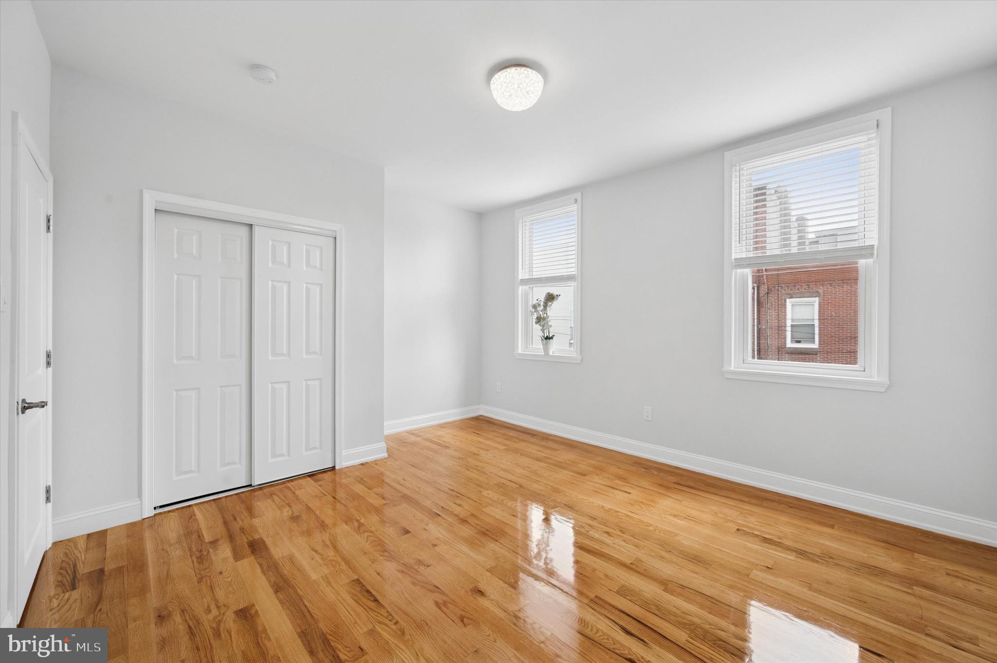 POINT BREEZE - Residential