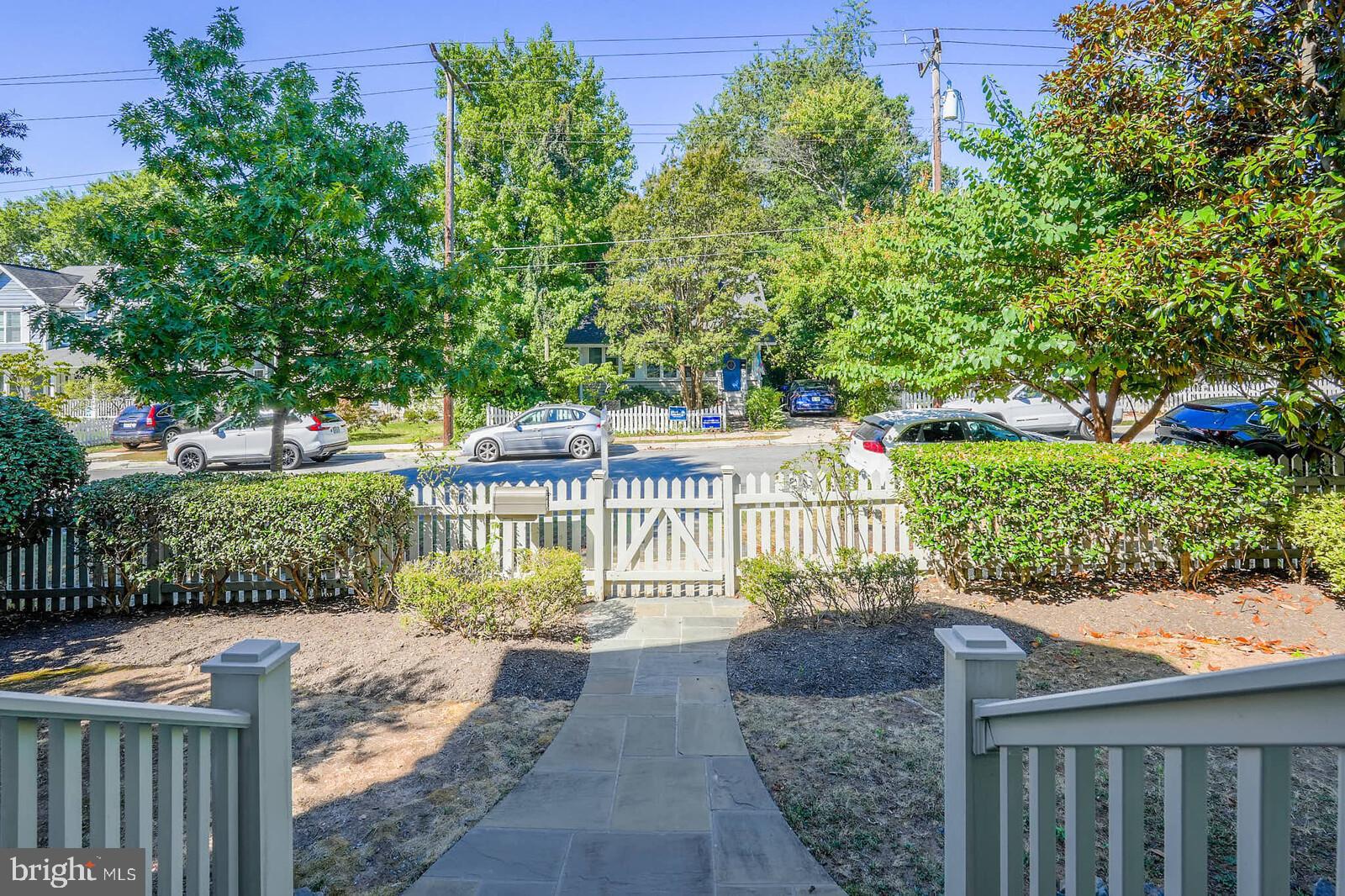 ASHTON HEIGHTS - Residential