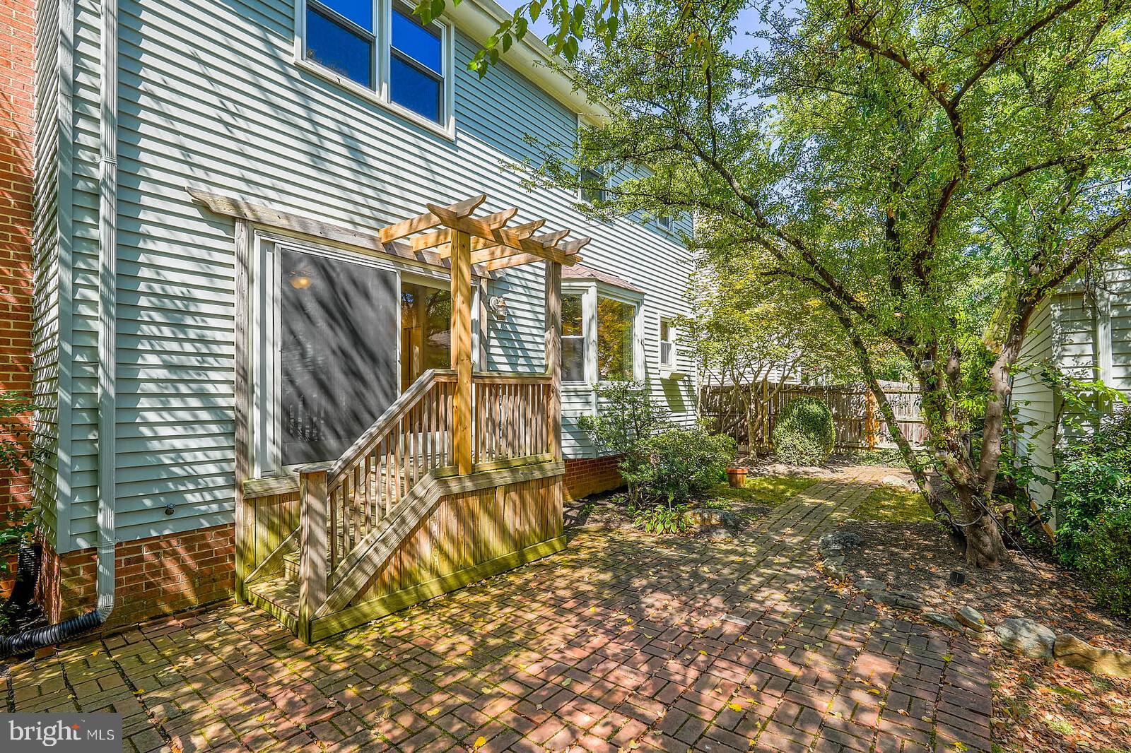 ASHTON HEIGHTS - Residential