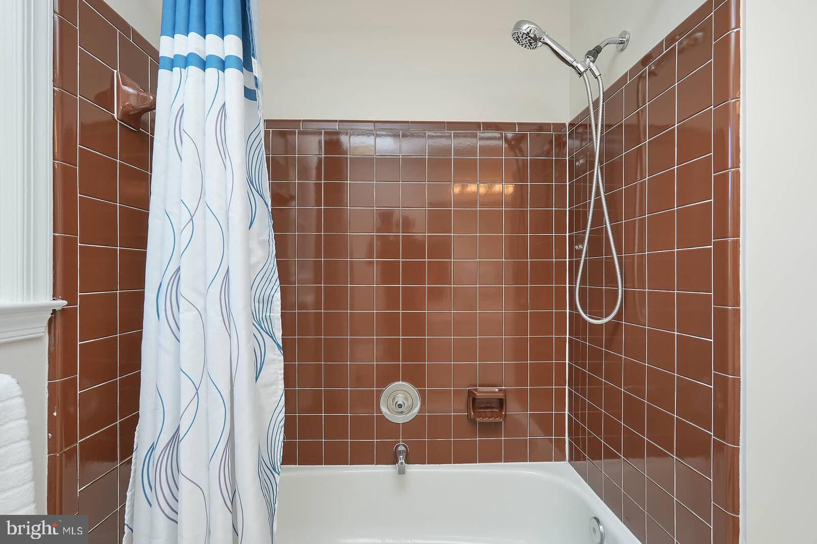 ASHTON HEIGHTS - Residential