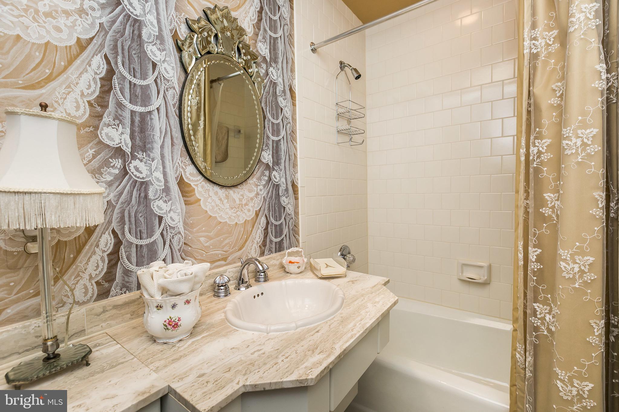 SEMINARY SPRINGS - Residential