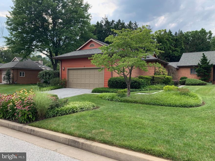 Open Wednesday 12-2. Rarely available one level end-of-group home along the popular Seminary Road corridor.  With over 2,600 sq. feet of living space, this 2 bedroom, 2 bath home has beautiful hardwood floors and custom built-ins throughout.  Each room is large enough to accommodate your current furniture -- a downsizer's dream!  A large lovely living room leads to a fabulous enclosed porch with vaulted ceilings and brick floors. The open concept kitchen features granite counters and an eat in breakfast room and sunny sitting area.  Just off the kitchen is a beautiful family room/den with gas fireplace and custom built ins.  Highlights of the large Master Suite include a walk in closet, built in cabinetry, and a dressing area leading to a large bath with tub, shower and dual vanities.  A 2 car garage, home office, and laundry room with pantry make this your perfect next home.  Seminary Springs HOA covers landscaping, lawn maintenance and shoveling .. .just lock it and leave it!