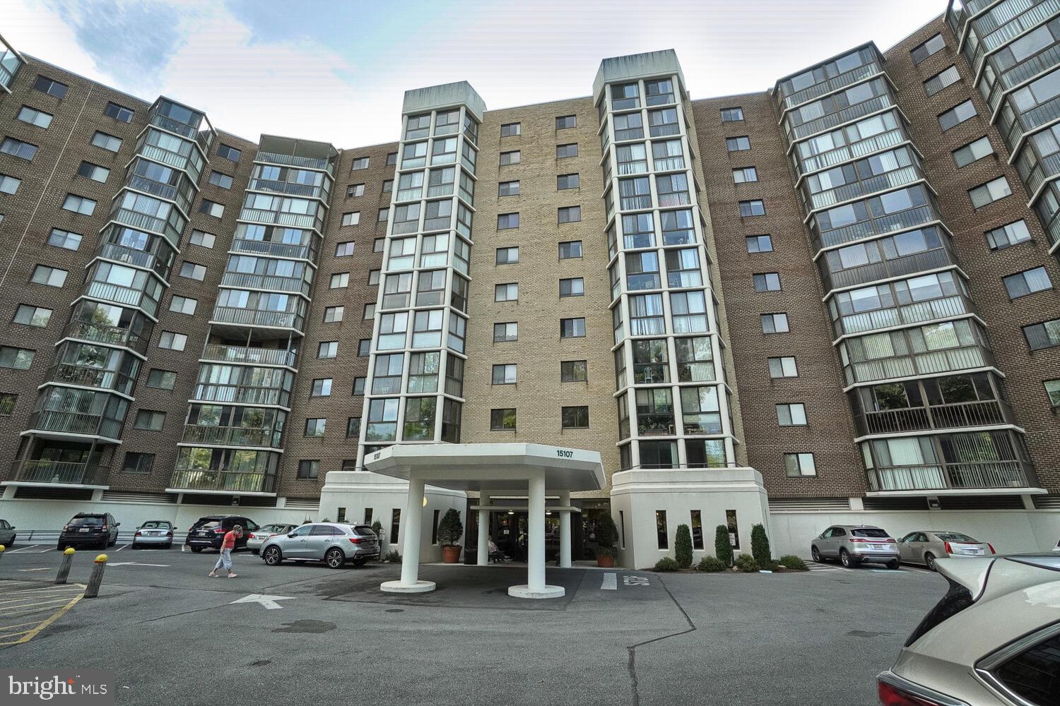 GREENS AT LEISURE WORLD - Residential