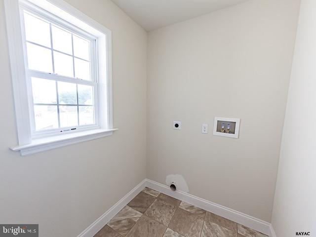 STONE MILL ESTATES - Residential