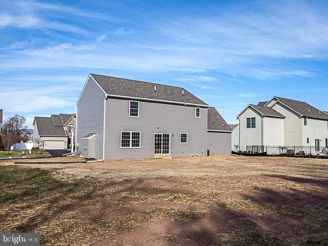 STONE MILL ESTATES - Residential