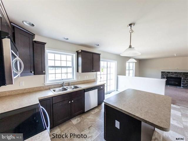 STONE MILL ESTATES - Residential