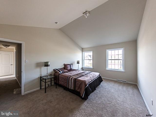 STONE MILL ESTATES - Residential