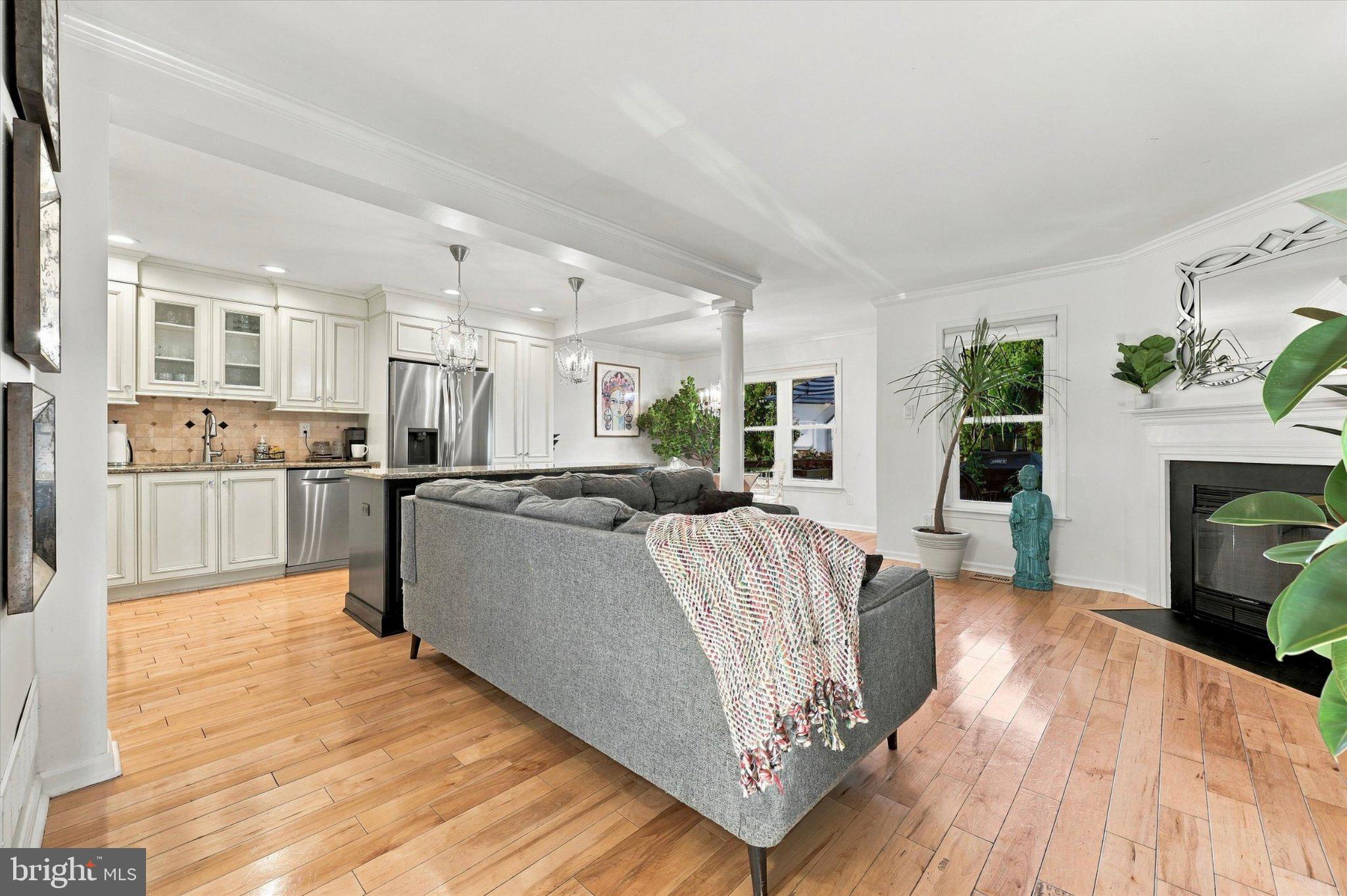 50 WHITE PINE COURT