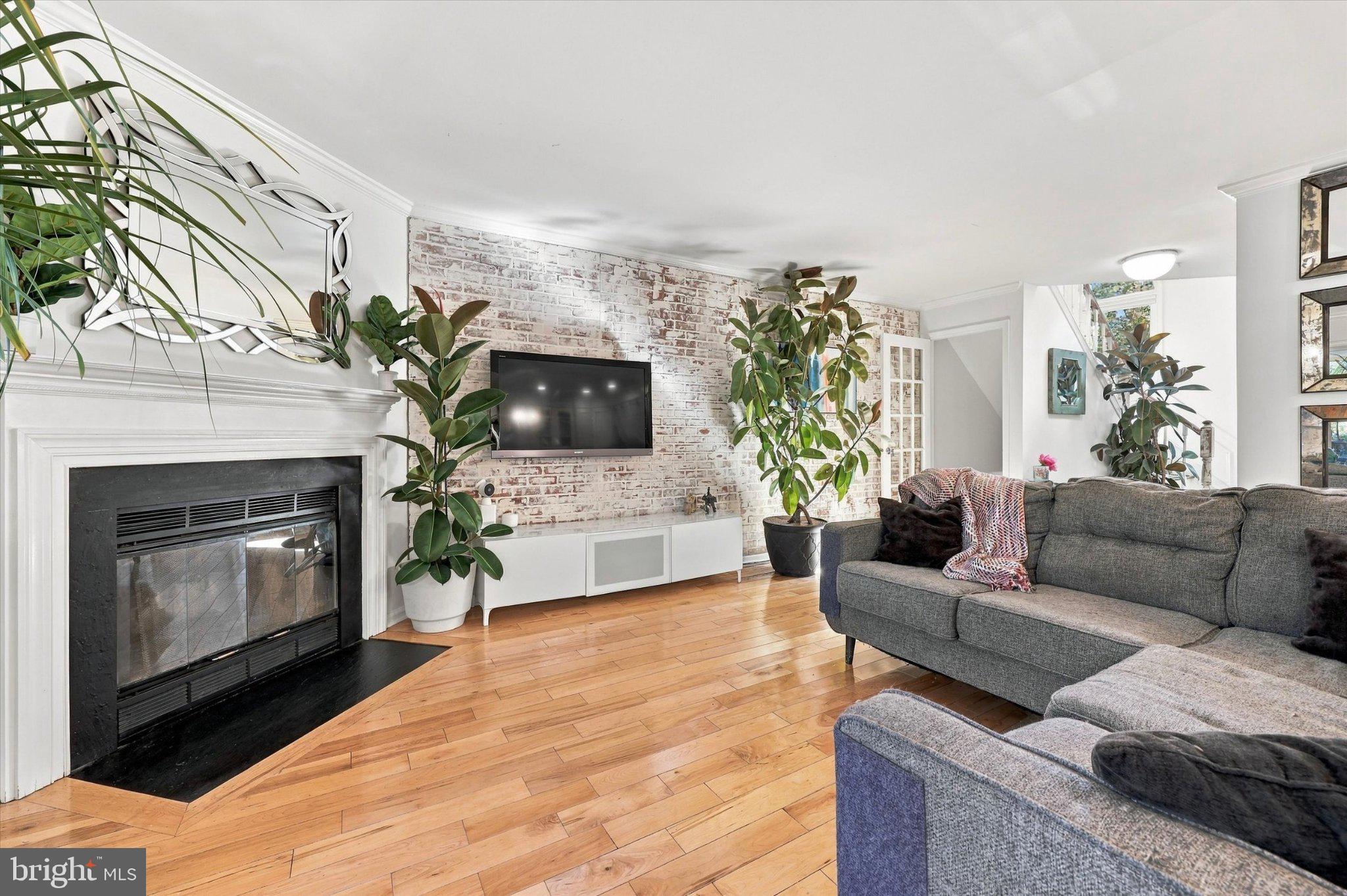 50 WHITE PINE COURT