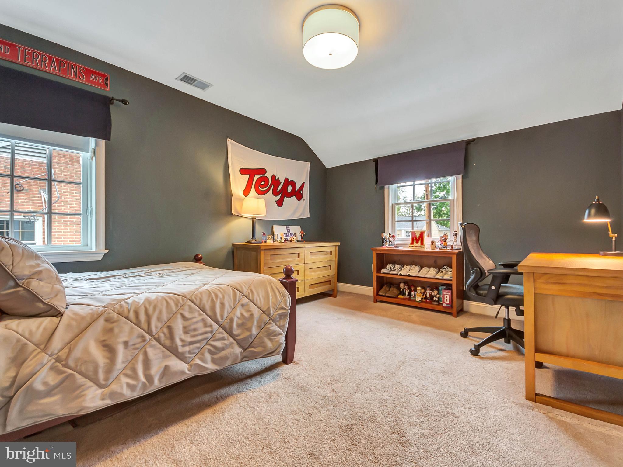 KENSINGTON ESTATES - Residential