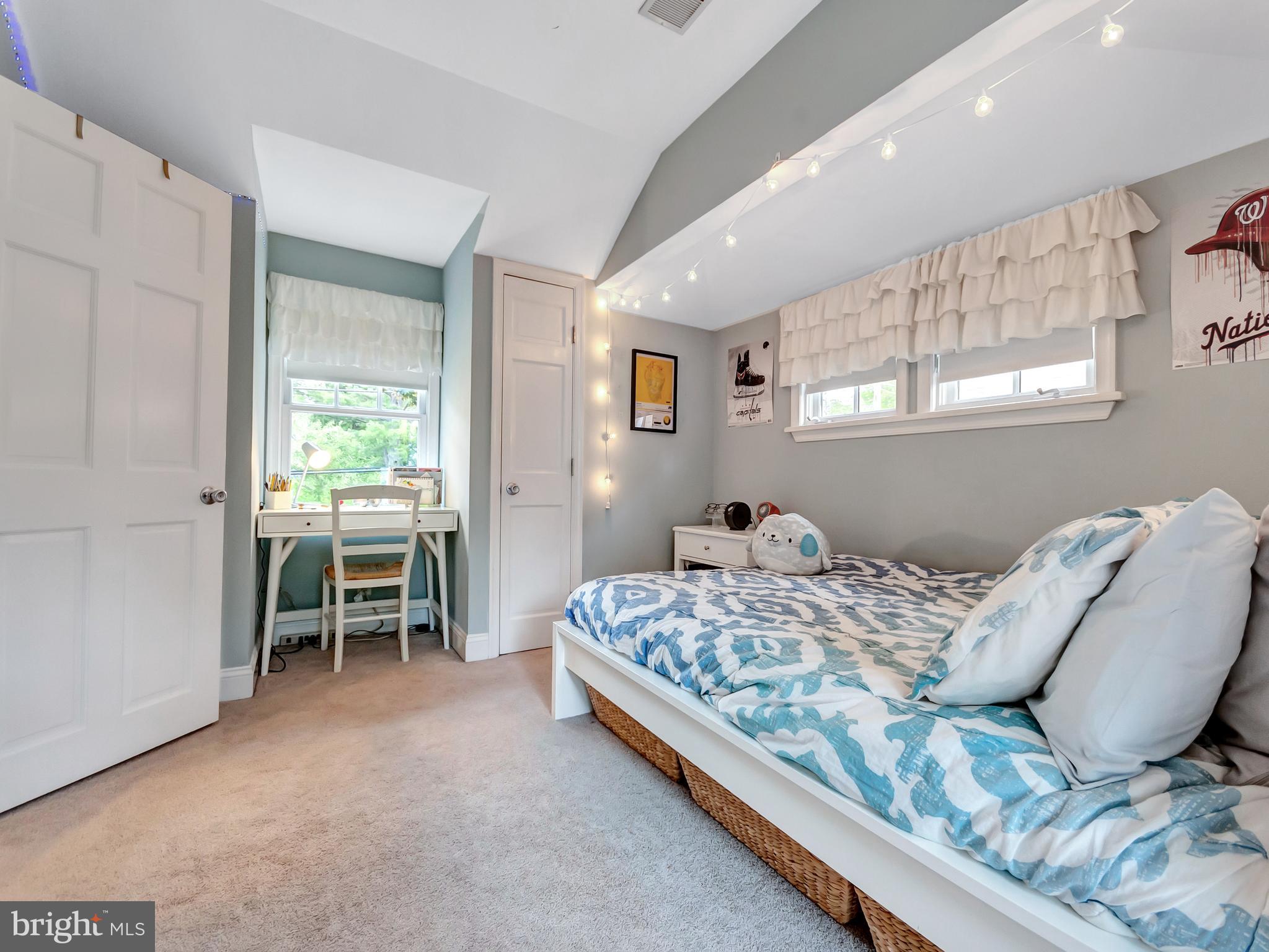 KENSINGTON ESTATES - Residential