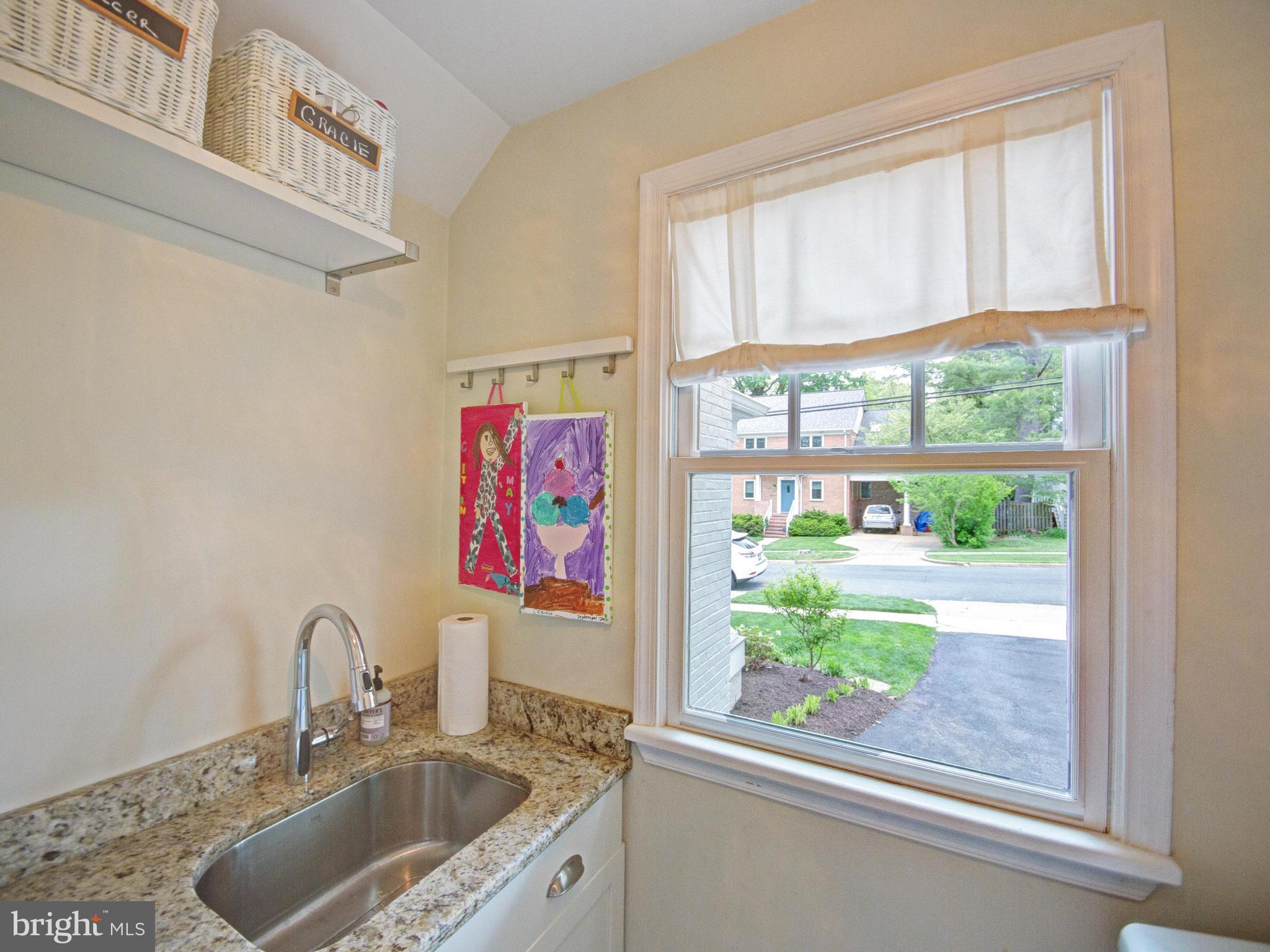 KENSINGTON ESTATES - Residential