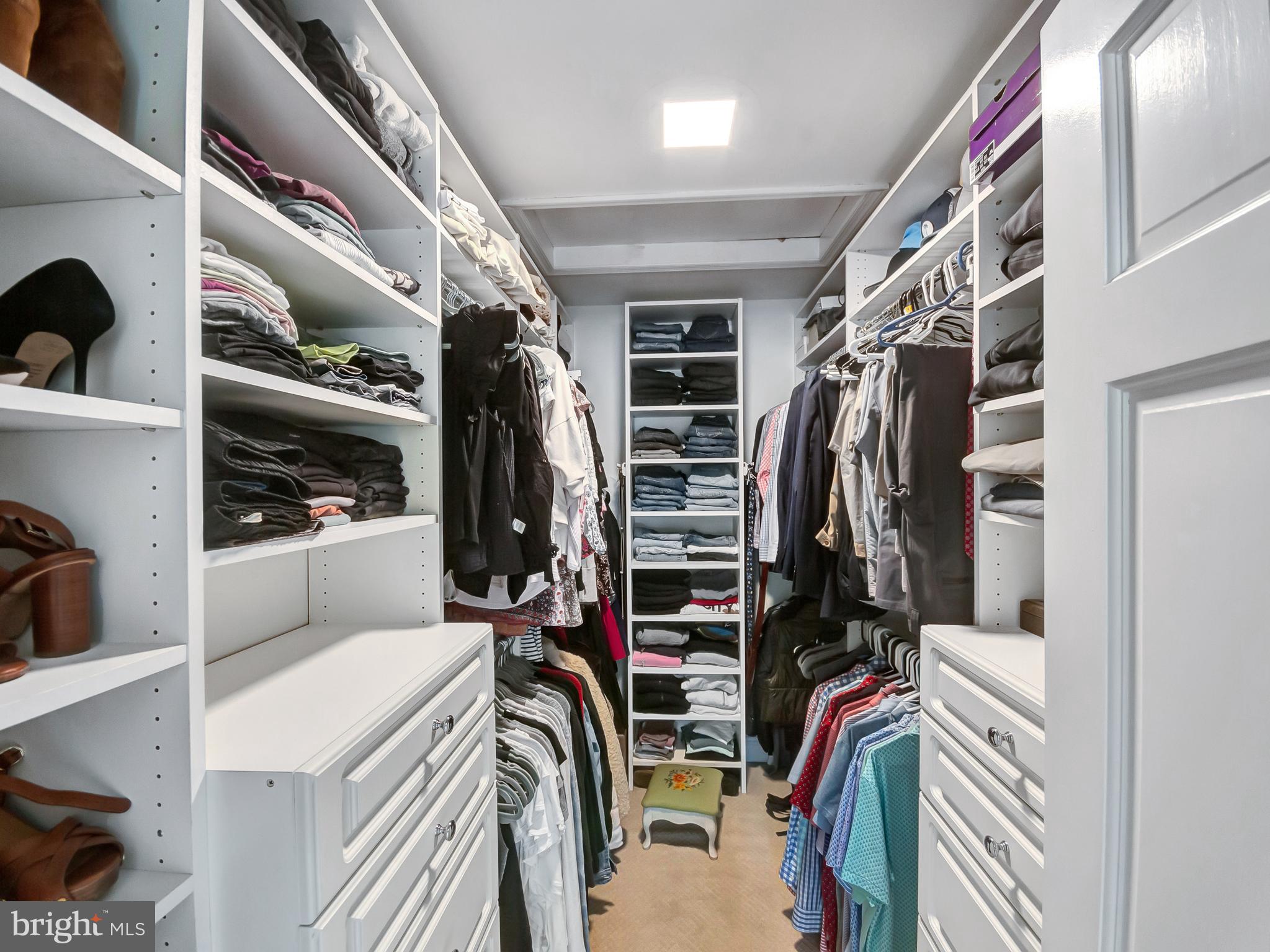 KENSINGTON ESTATES - Residential