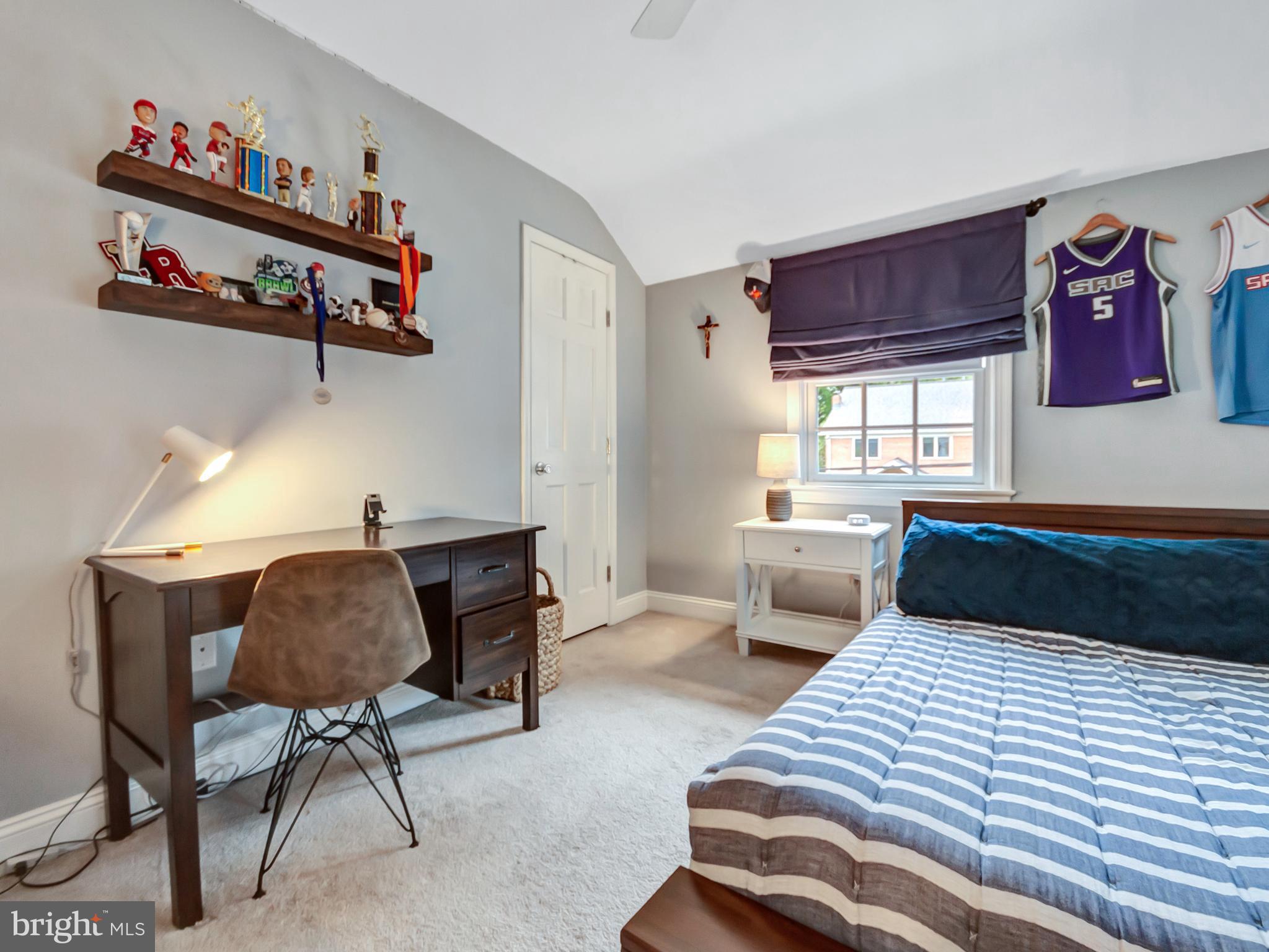 KENSINGTON ESTATES - Residential