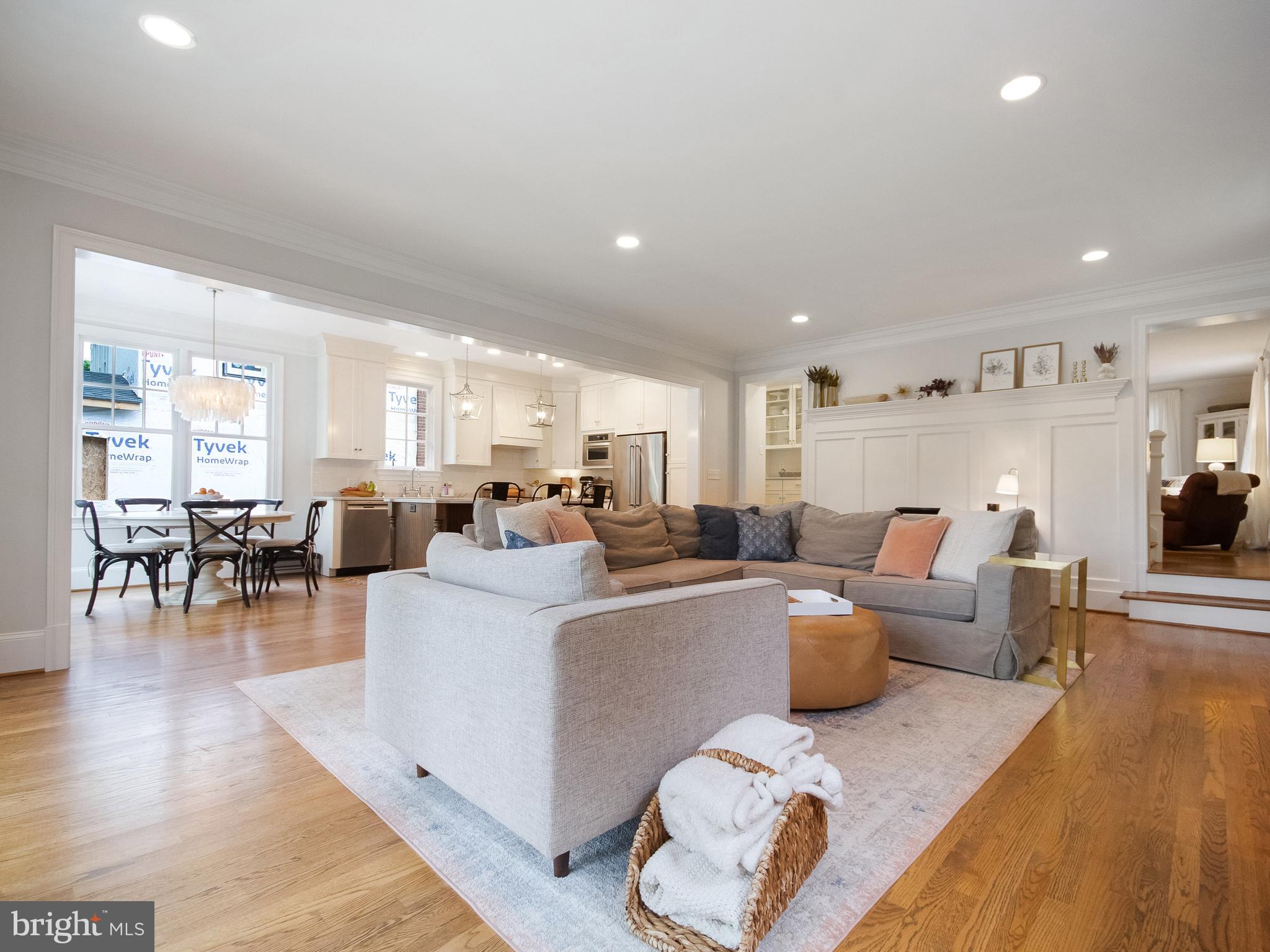 KENSINGTON ESTATES - Residential