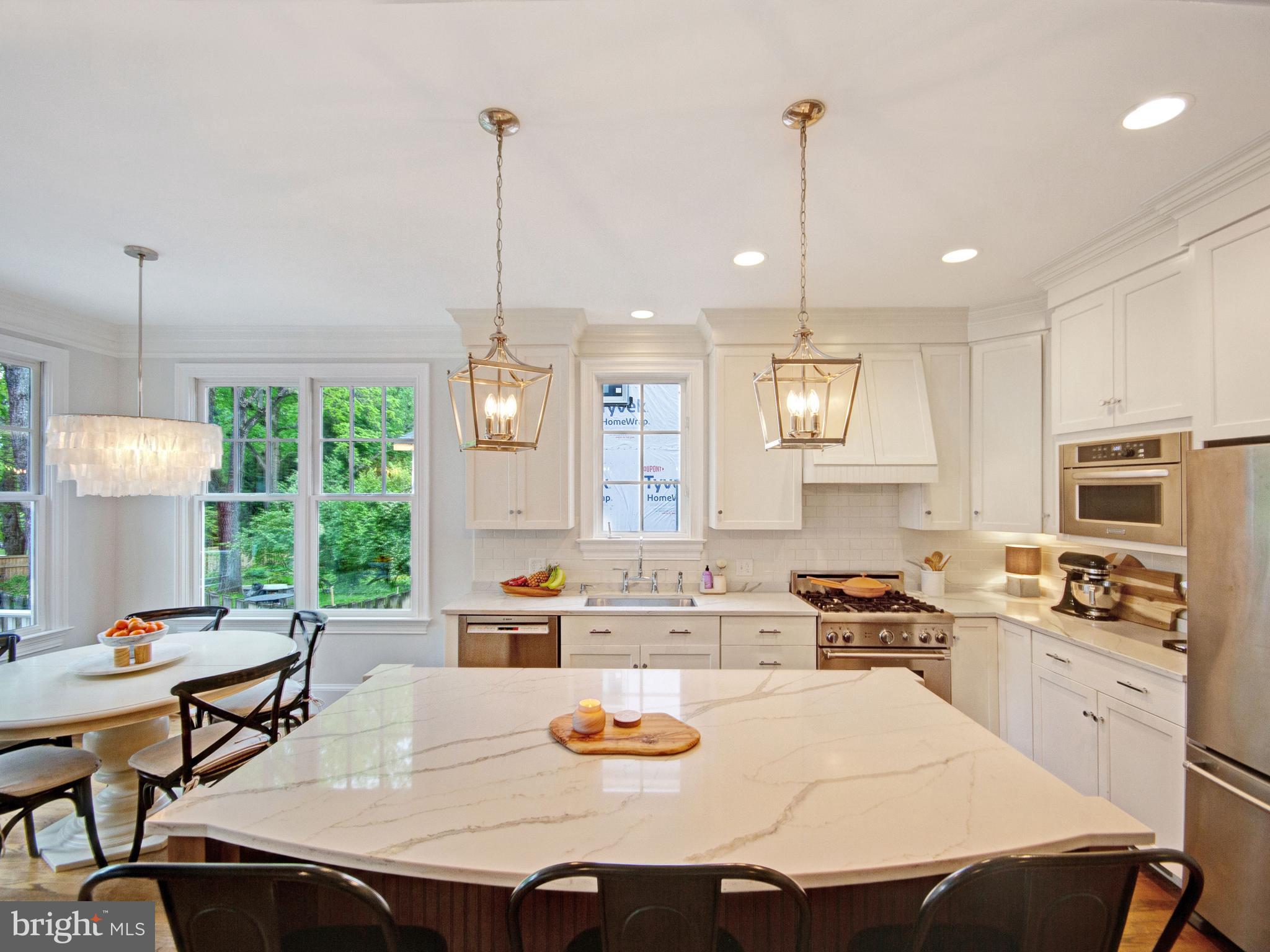 KENSINGTON ESTATES - Residential