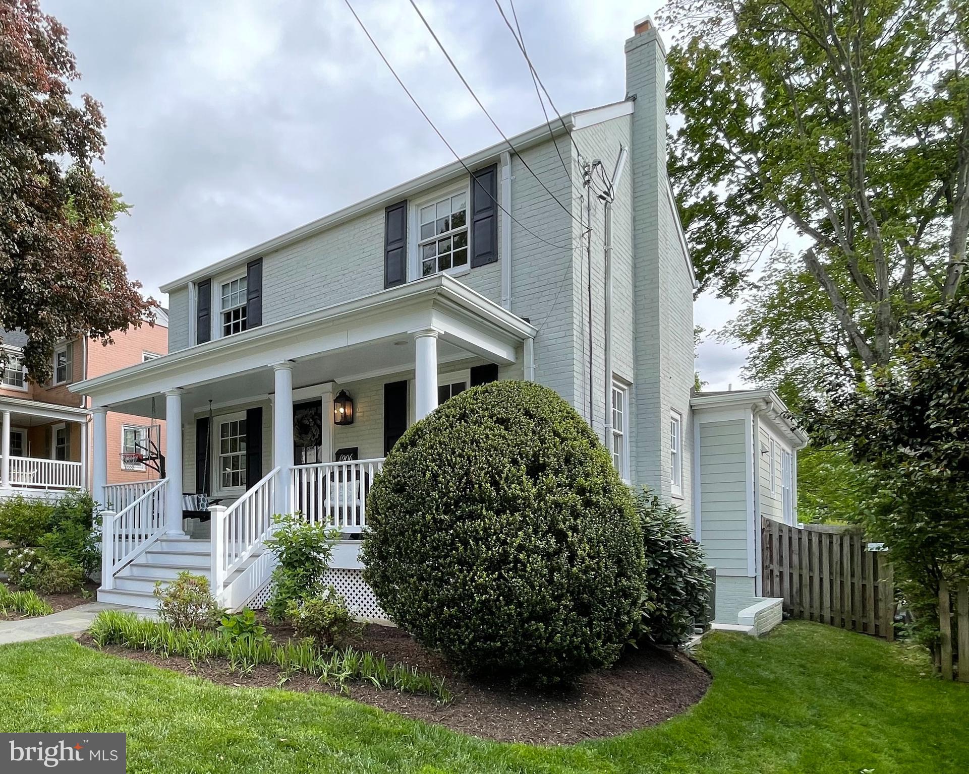 KENSINGTON ESTATES - Residential