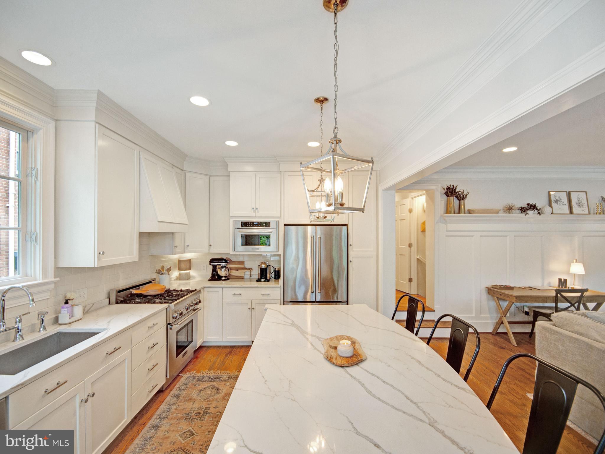 KENSINGTON ESTATES - Residential