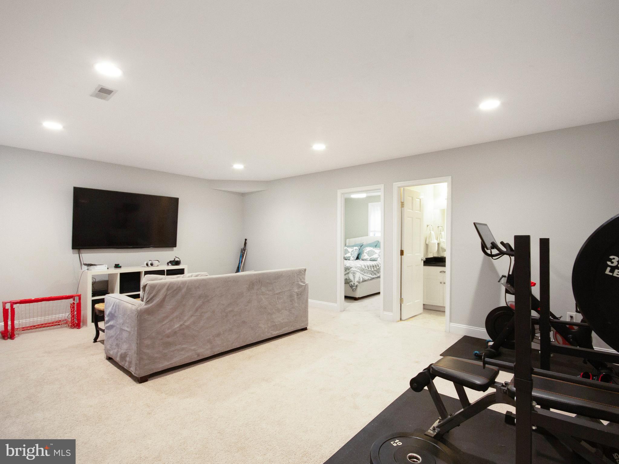 KENSINGTON ESTATES - Residential