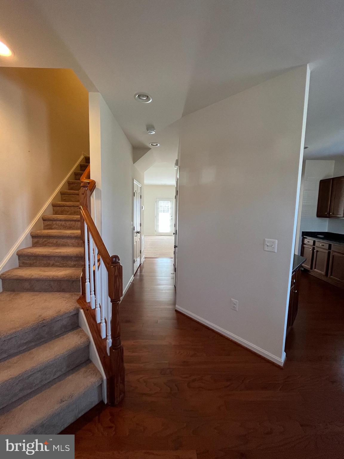 LADYSMITH VILLAGE - Residential Lease