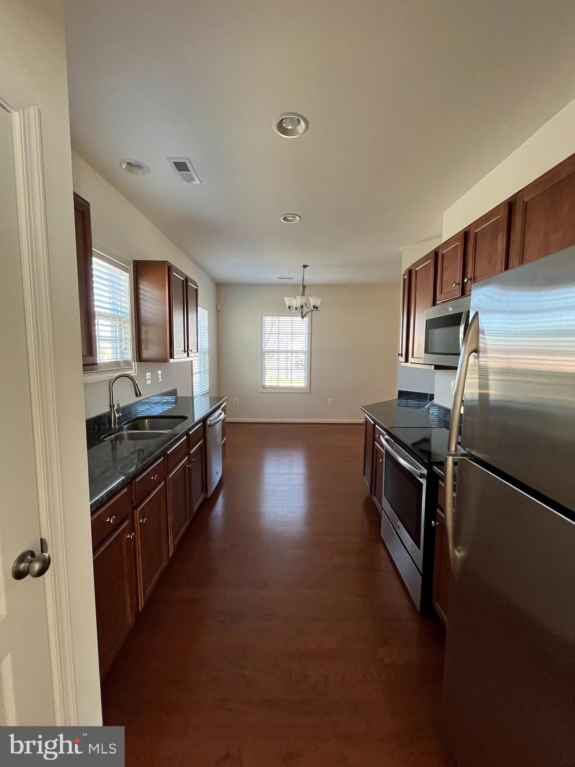 LADYSMITH VILLAGE - Residential Lease