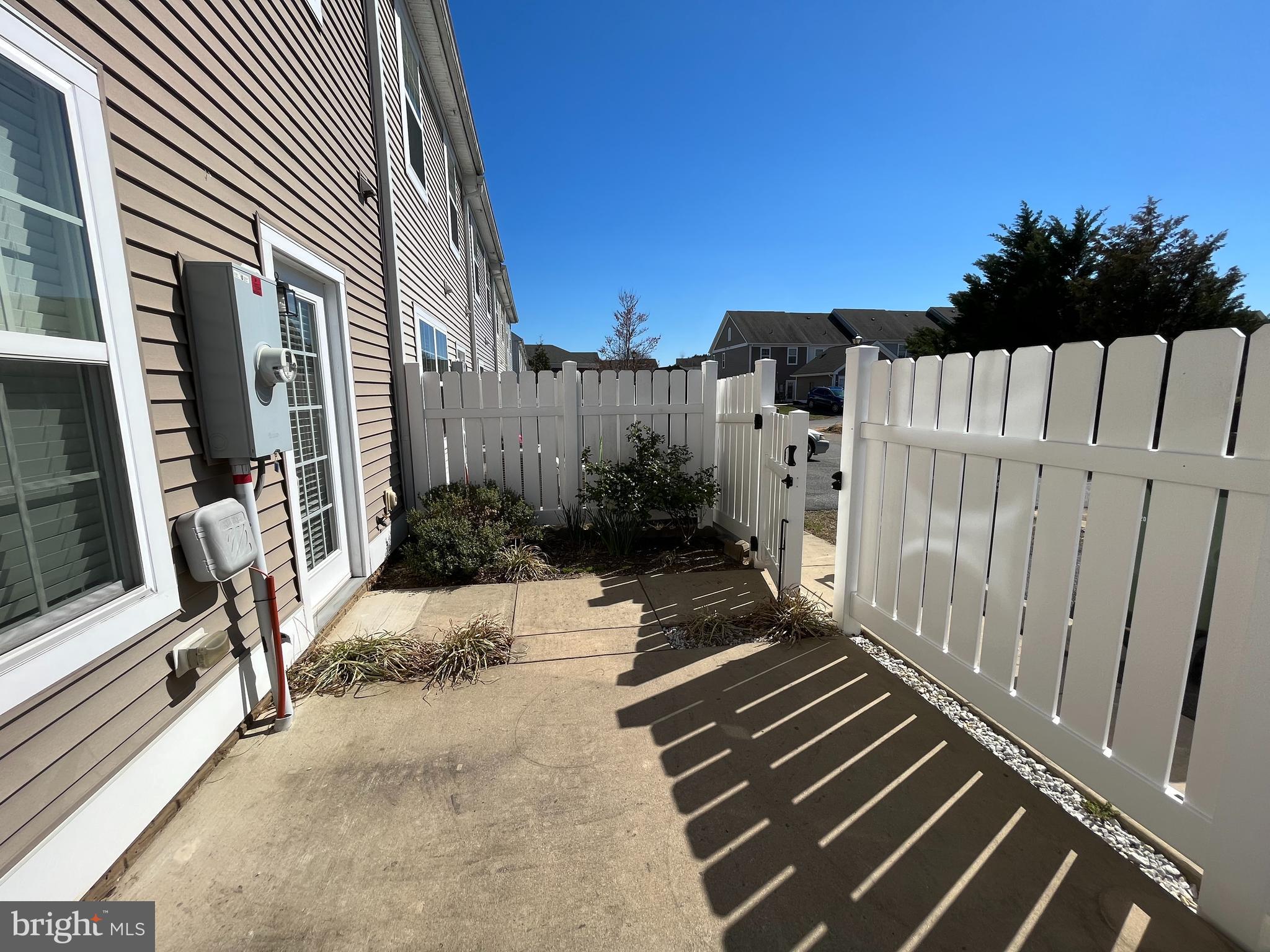 LADYSMITH VILLAGE - Residential Lease