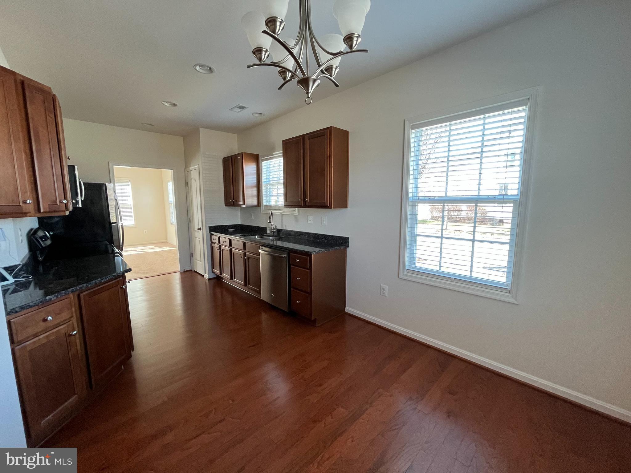 LADYSMITH VILLAGE - Residential Lease