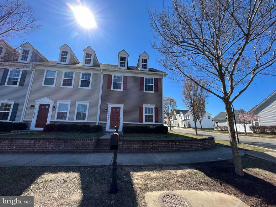 Welcome to 17254 LIBRARY BLVD! This home is nestled in the Great community of Ladysmith Village. 45 minute commute to Richmond, a 30 minute commute for Fredericksburg and lest then 10 minutes from I-95.