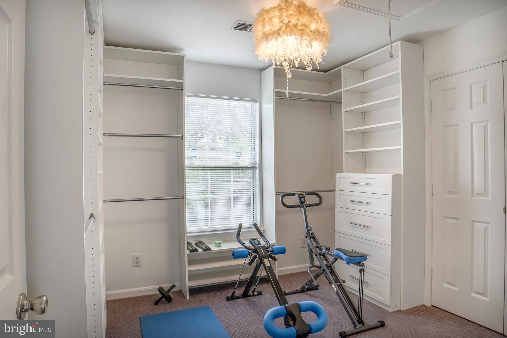 PERRYWOOD - Residential