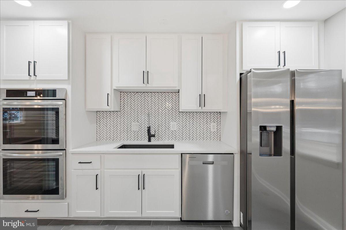 FORT WASHINGTON - Residential