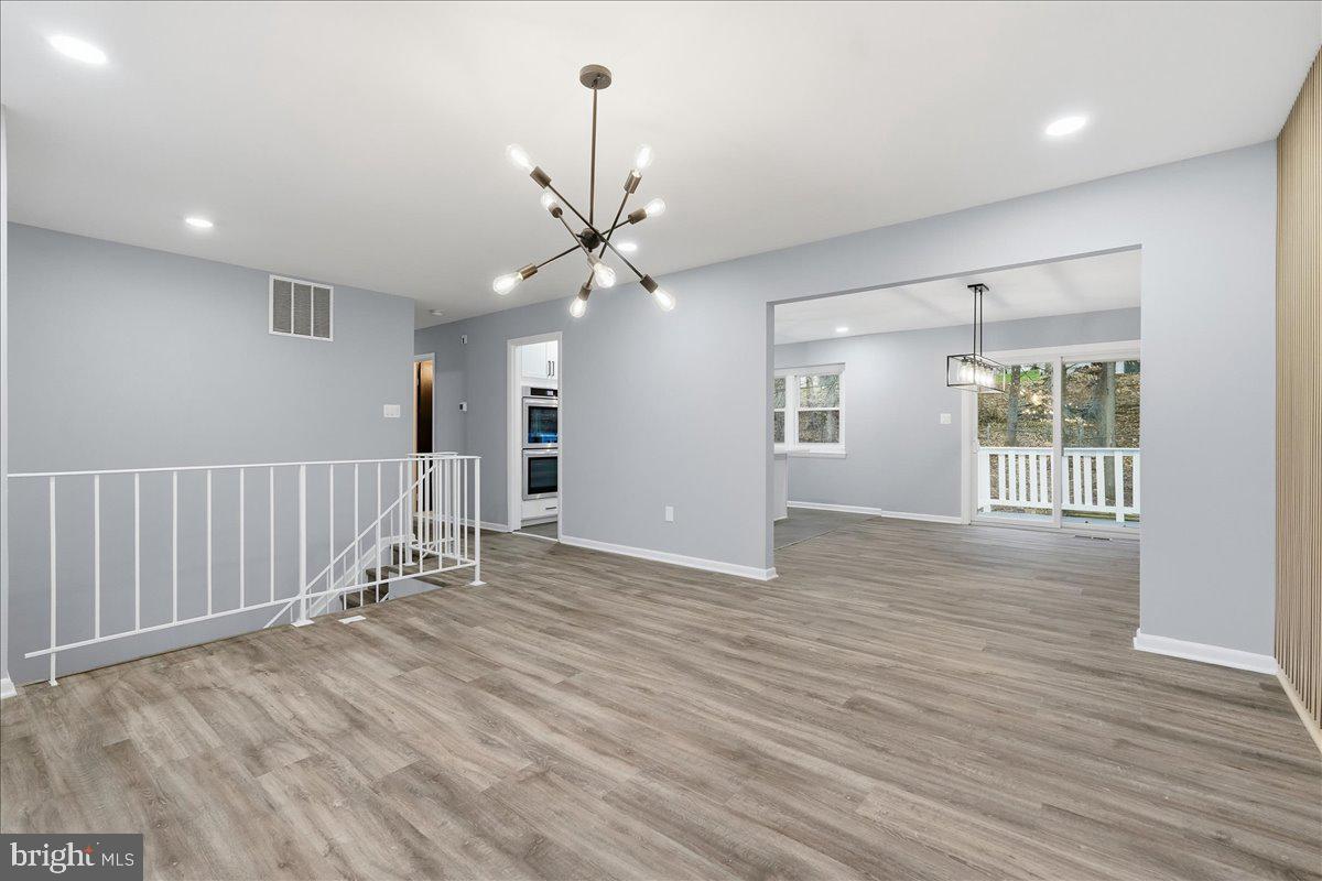 FORT WASHINGTON - Residential