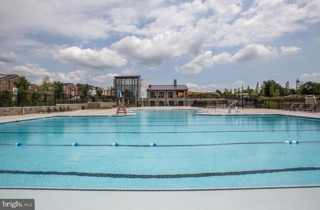 CROWN FARM - Residential Lease