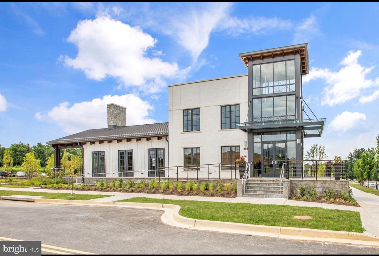 CROWN FARM - Residential Lease