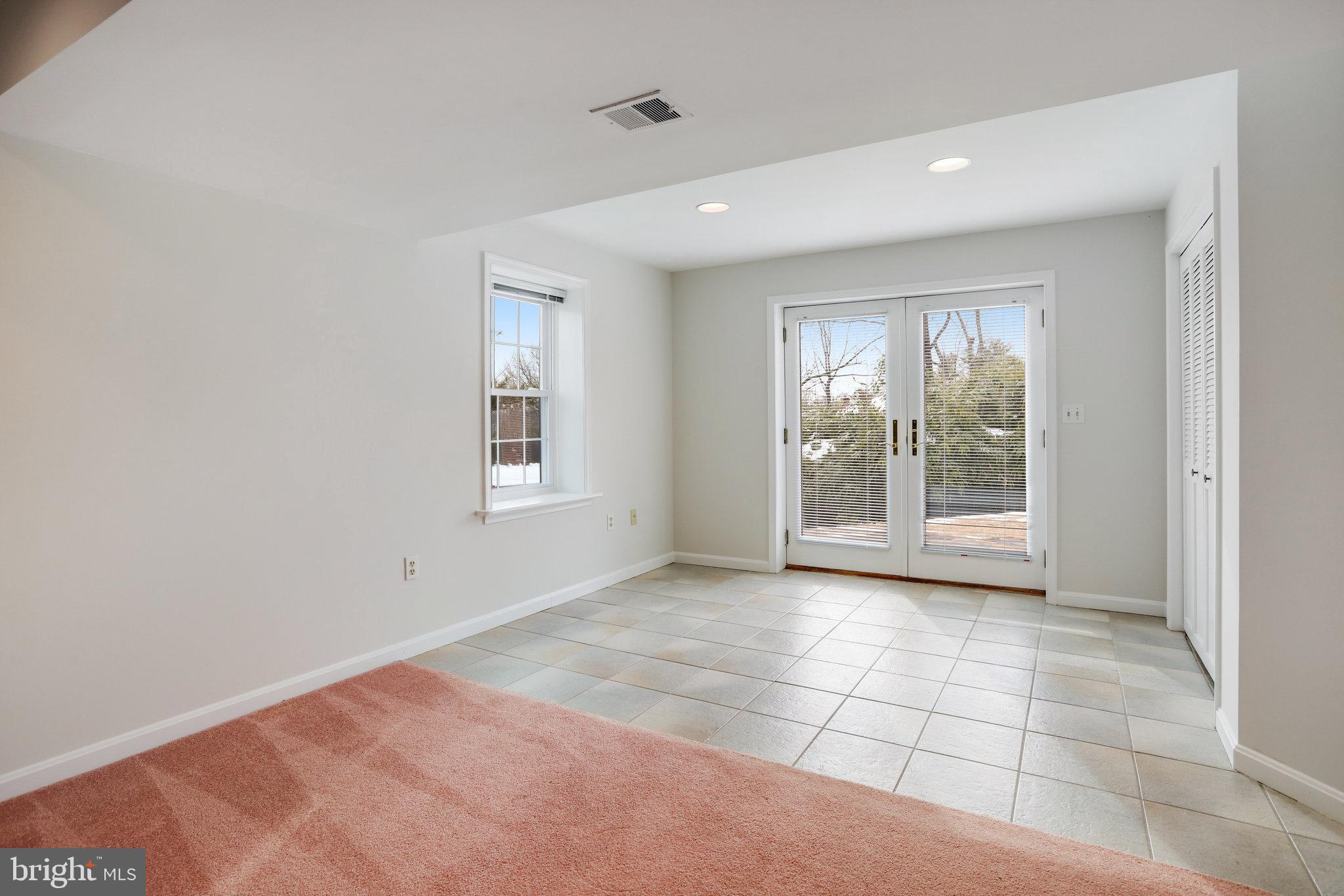 SEMINARY RIDGE - Residential