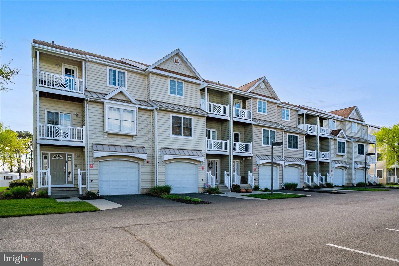 9823 GOLF COURSE ROAD 7